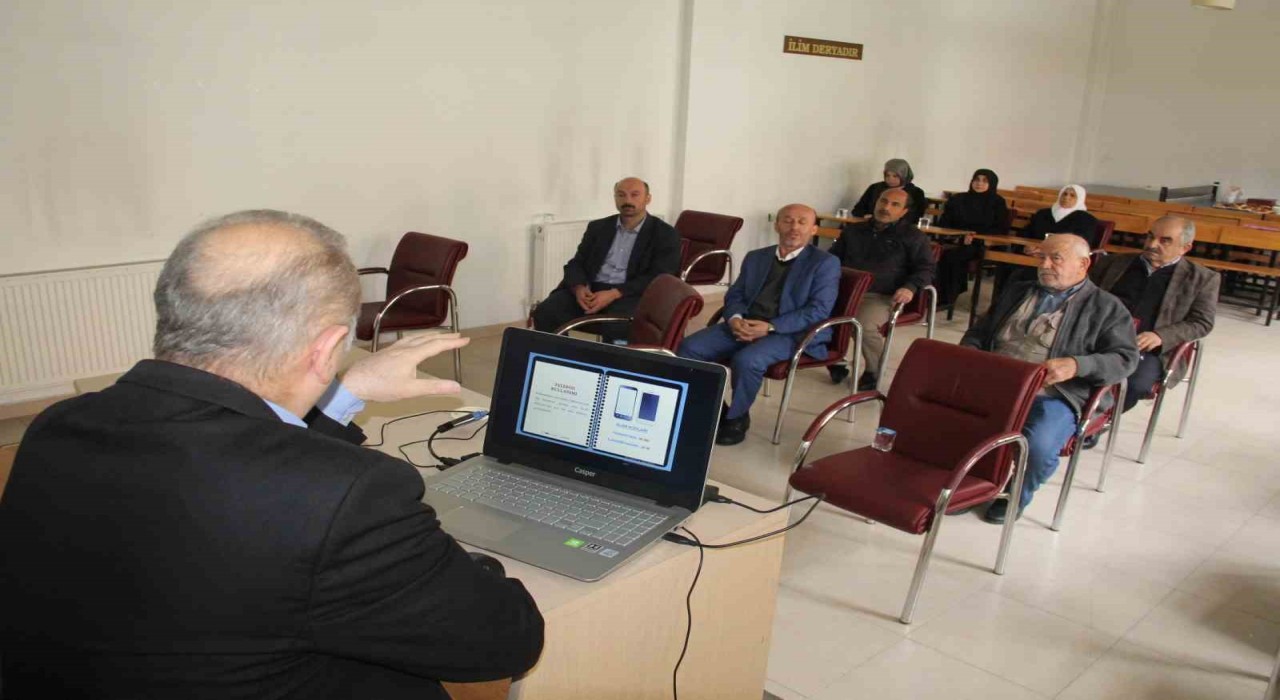 Kastamonuda hacı adaylarına seminer verildi