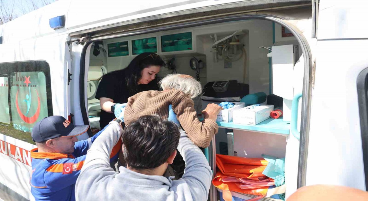 Kaybolduktan 41 saat sonra bulunmuştu: Ambulansa binerken Çizmelerimi çıkarayım demesi yürekleri ısıttı