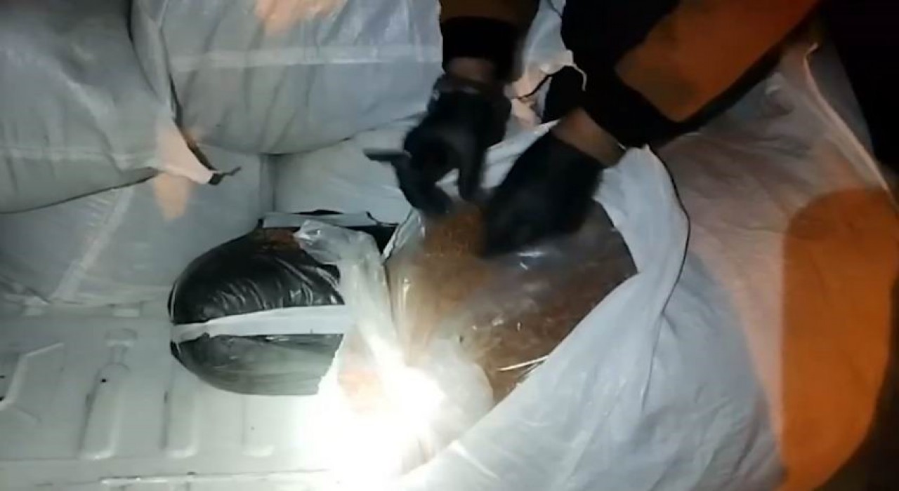 Kayseride 1 ton 360 kilo kaçak tütün ele geçirildi