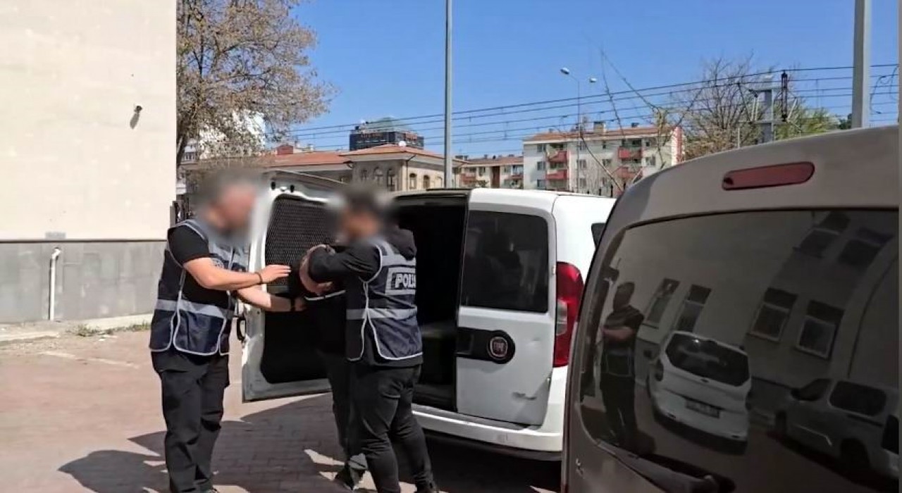 Kayseride 35 yıl kesinleşmiş hapis cezası bulunan 2 şahıs yakalandı