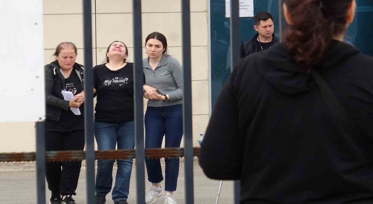 Kazada hayatını kaybeden gencin cenazesi gözyaşları içinde alındı