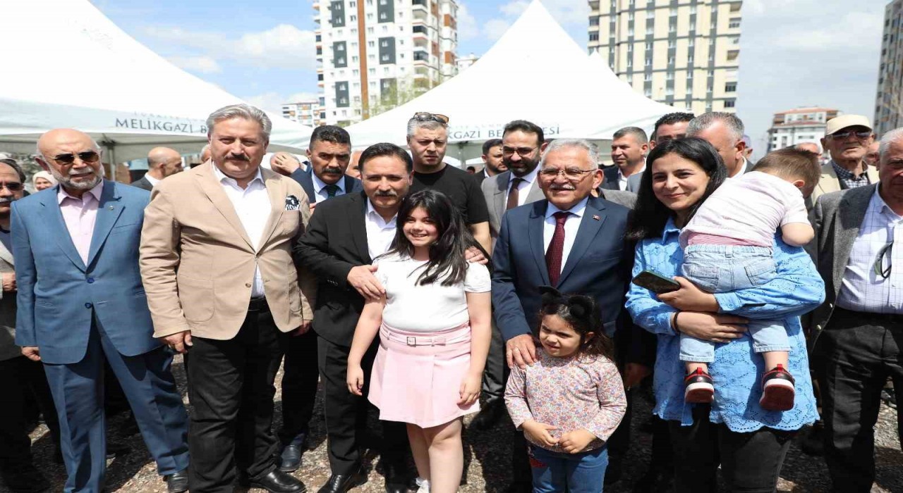 Kazım Karabekirde 2. Etap Kentsel Dönüşüm Konutlarının temeli atıldı