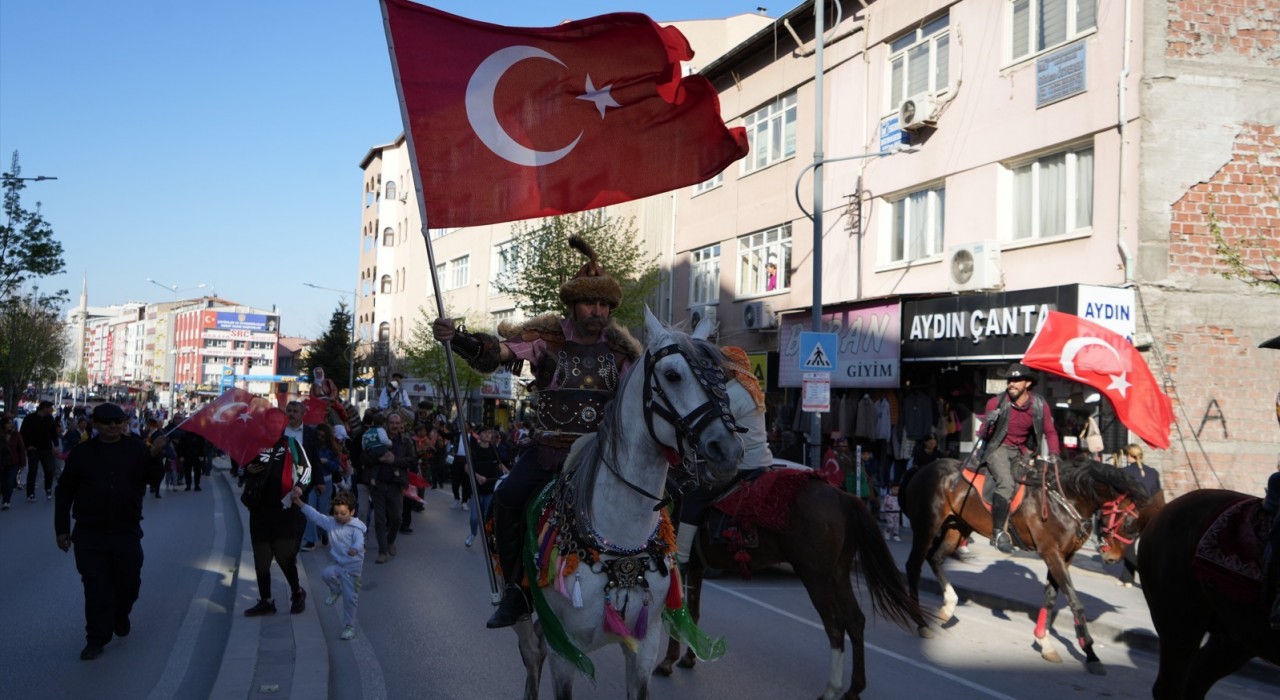 Kepenek giyildi, cura çalındı, Yörükler Burdurda yürüdü