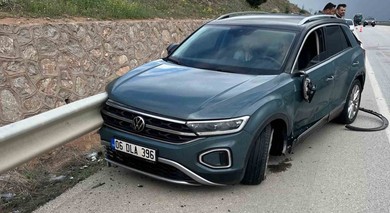 Kırıkkalede motosiklet otomobille çarpıştı: 1 yaralı