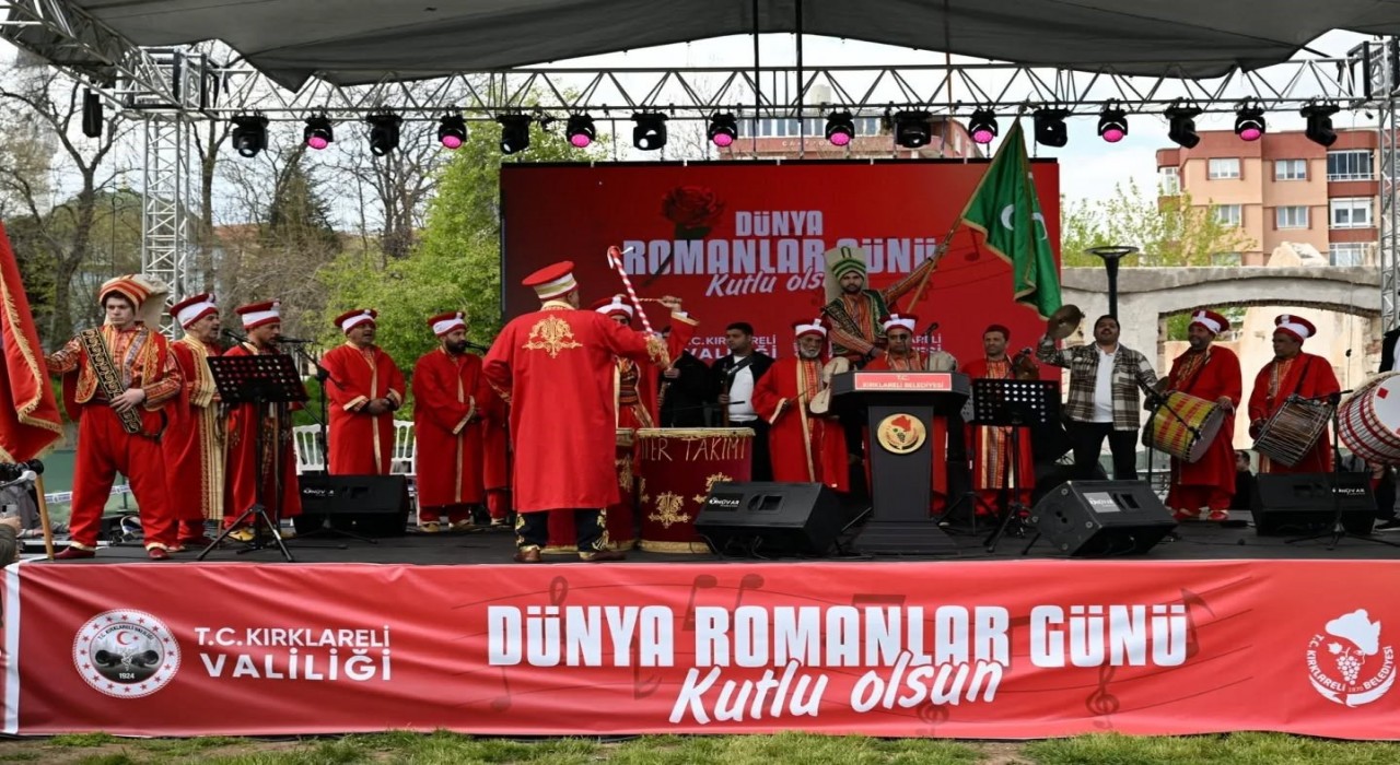 Kırklarelinde Roman vatandaşlar spor ve konserde etkinliğinde buluştu