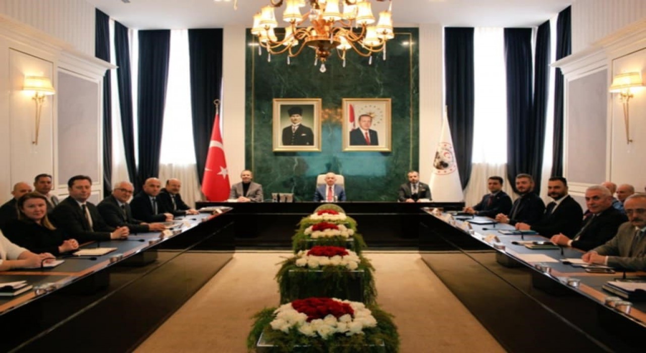 Kırklarelinde su yönetimi, kuraklık ve taşkın riskleri ele alındı