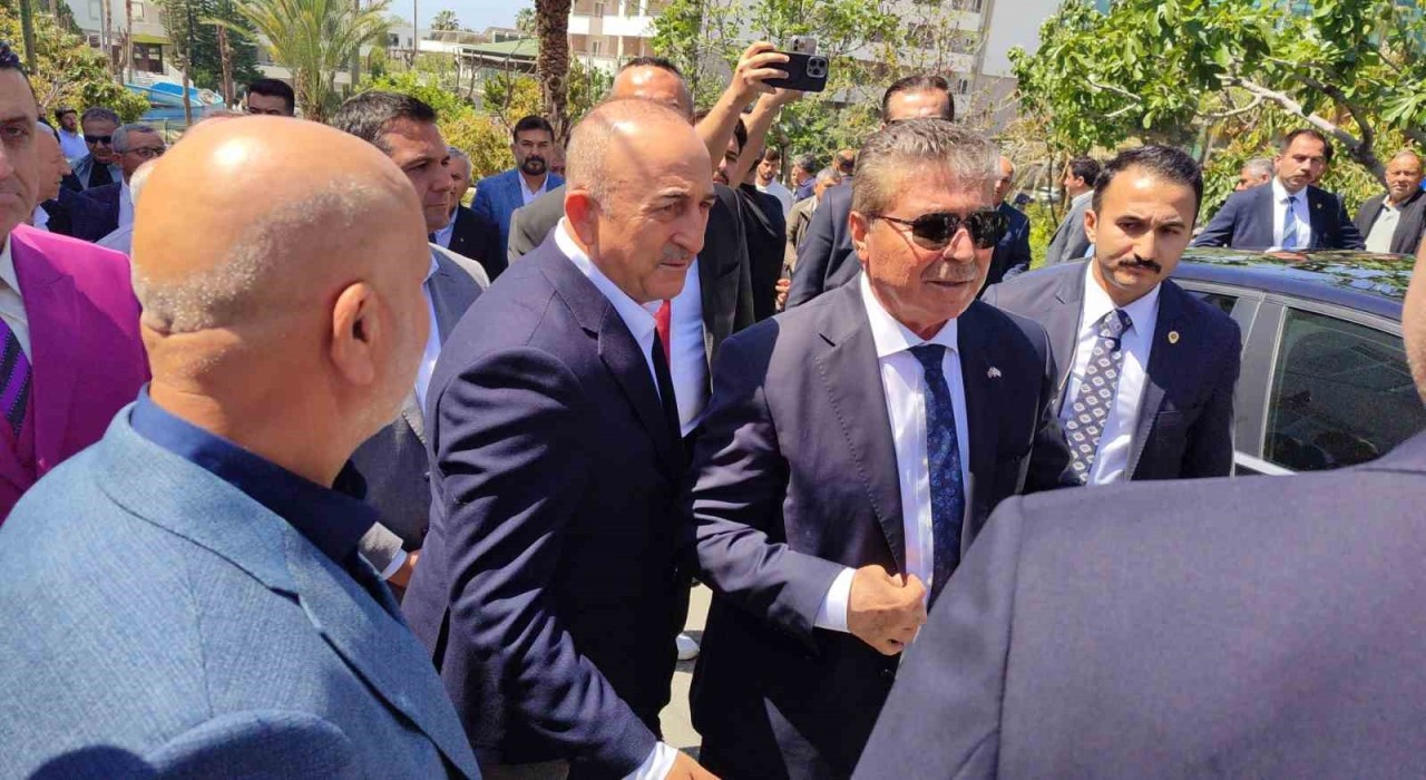 KKTC Başbakanı Ünal Üstelden Mevlüt Çavuşoğluna taziye ziyareti