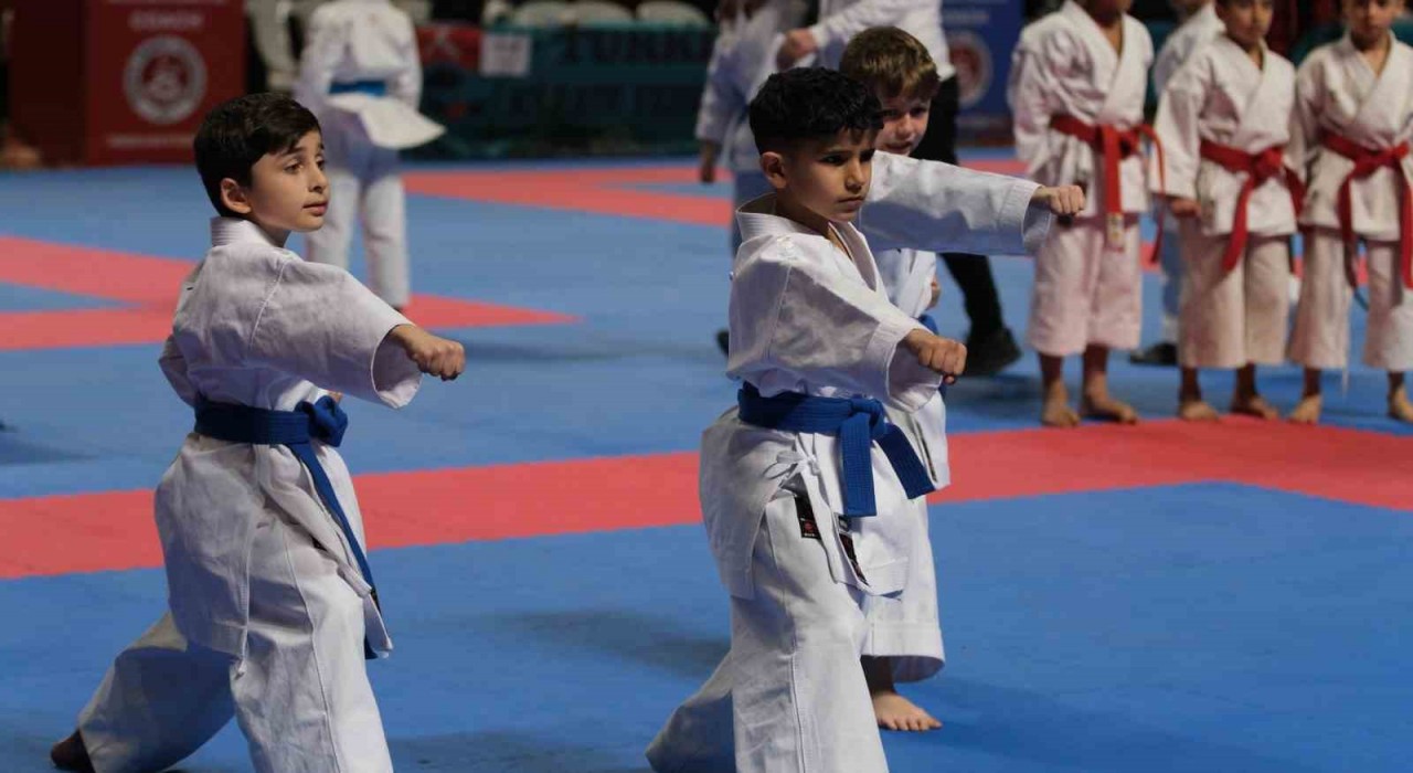 Kocaelide 3 bin 848 sporcu mindere çıkıyor