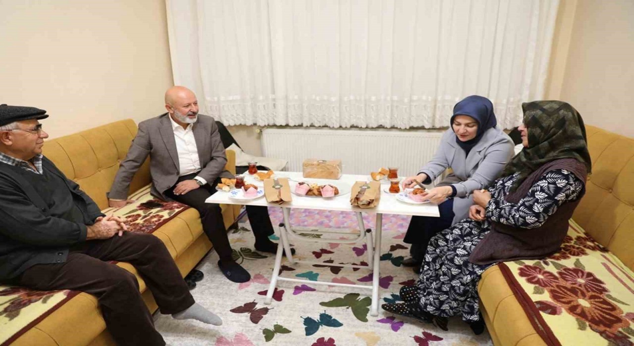 Kocasinanda her ay 244 çölyaklıya glütensiz gıda paketi