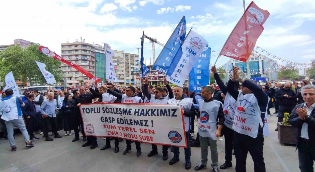 Konak Belediyesinde memurlar iş bıraktı