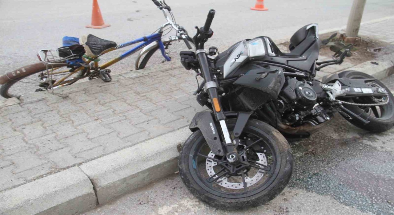 Konyada motosikletle çarpışan bisikletli hayatını kaybetti