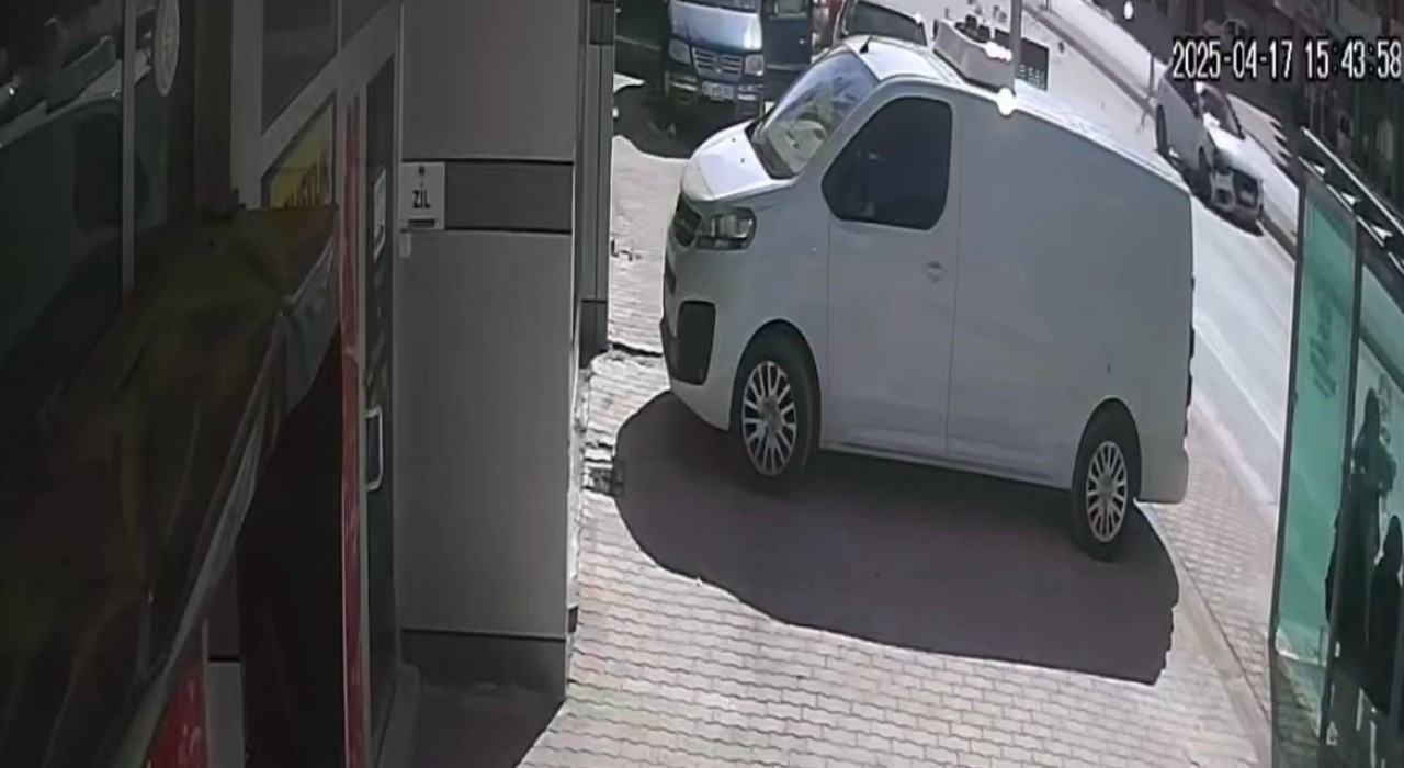 Konyada otomobilin çarptığı çocuğun öldüğü kaza anı kamerada