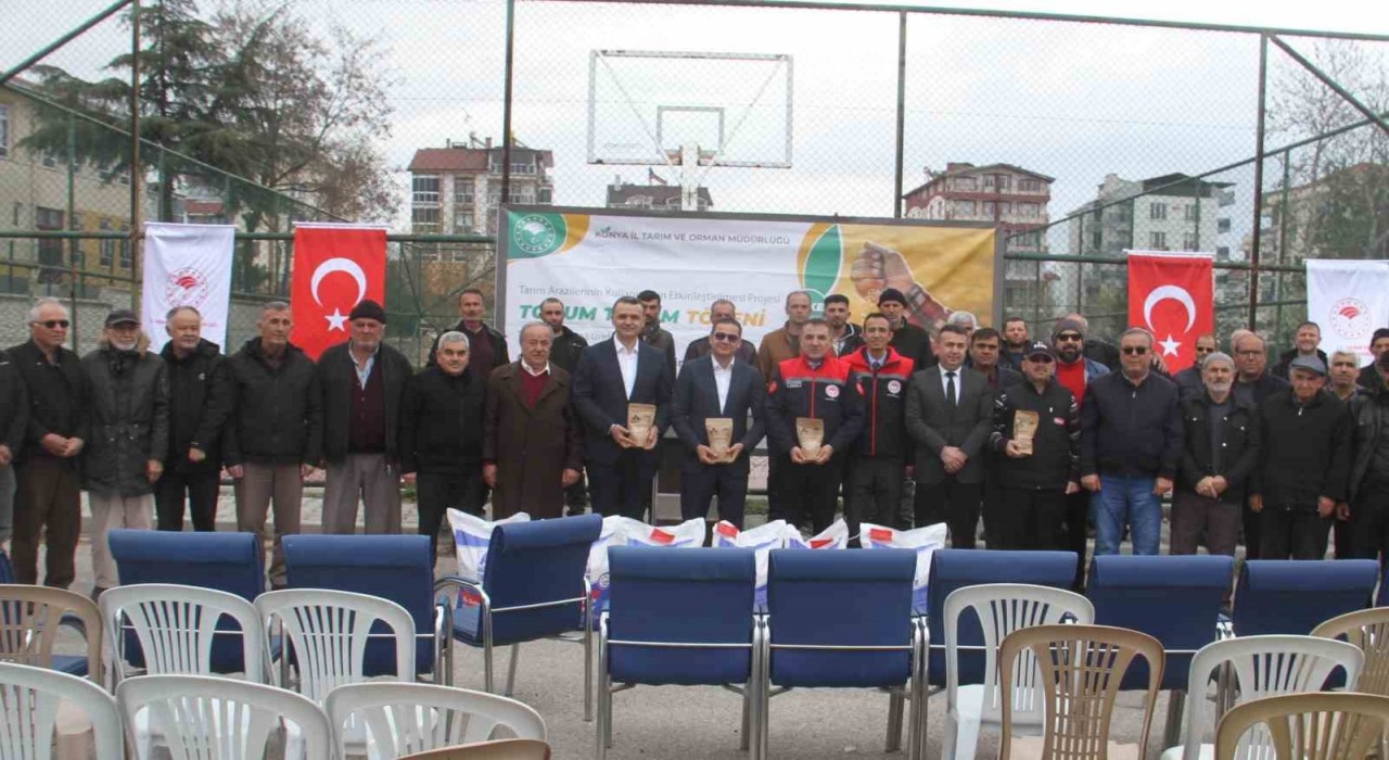 Konyada üreticilere 318 tonluk sertifikalı nohut tohumu desteği