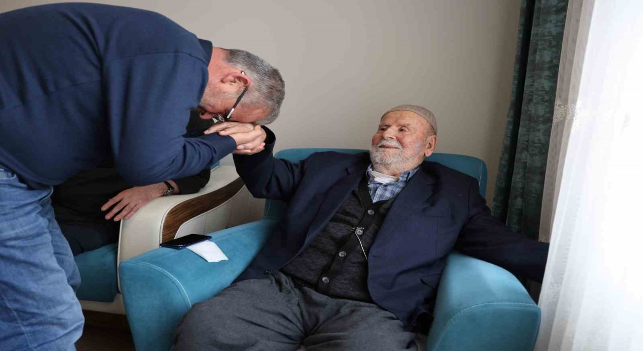 Konyada yaşayan 103 yaşındaki 55 torun sahibi Hasan Yaşar hayatını kaybetti