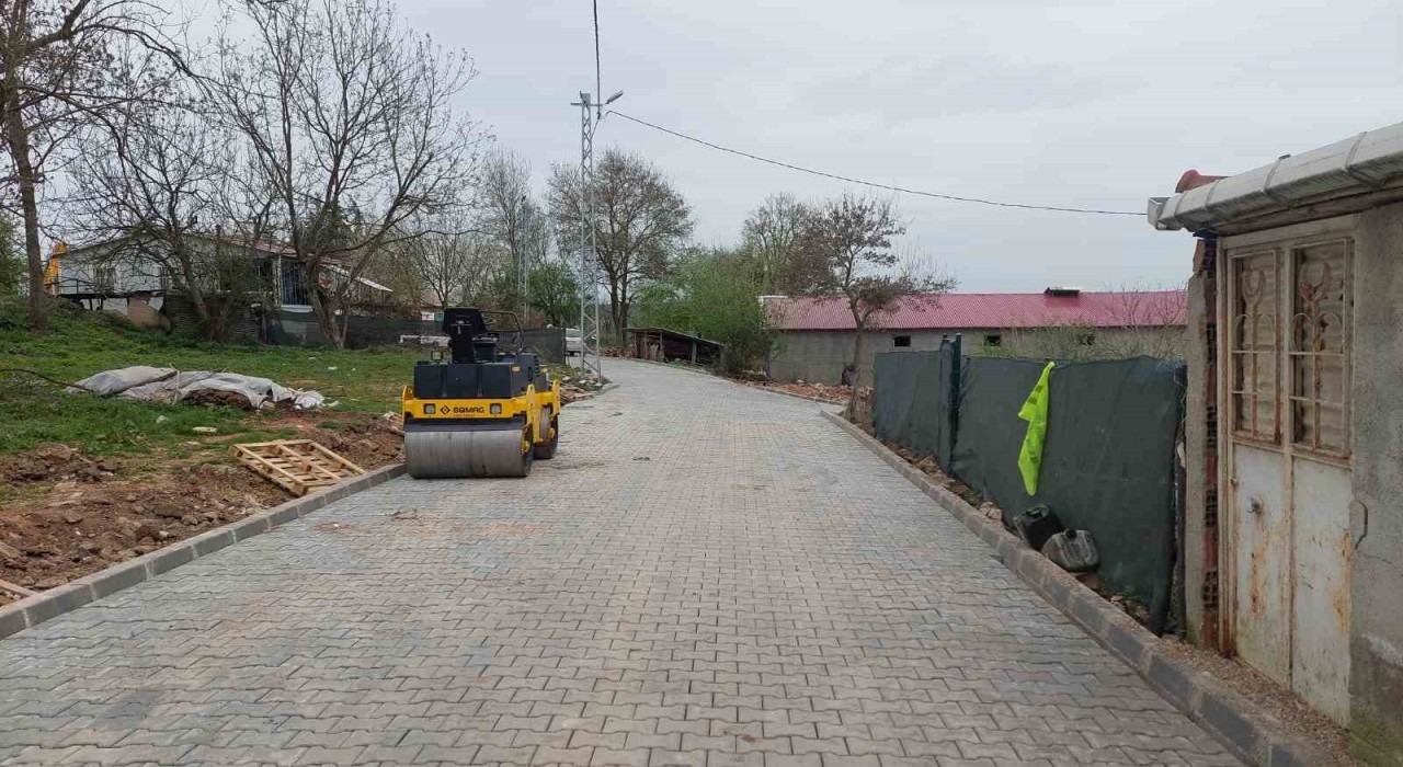 Körfezin köylerine parke taşı döşeniyor