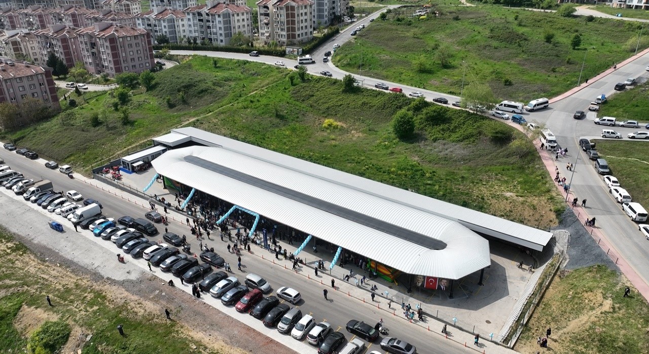 Korucukta Kapalı Pazaryeri hizmete açıldı
