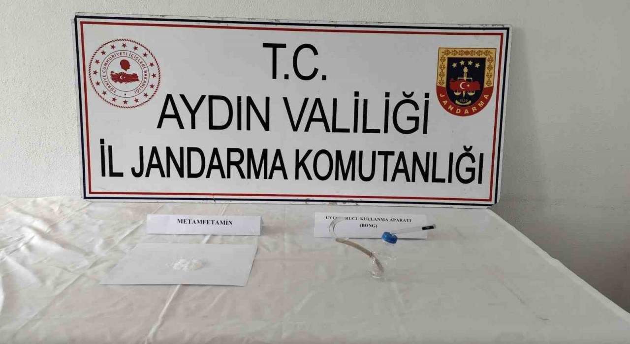 Köşkte uyuşturucu operasyonu: 3 gözaltı