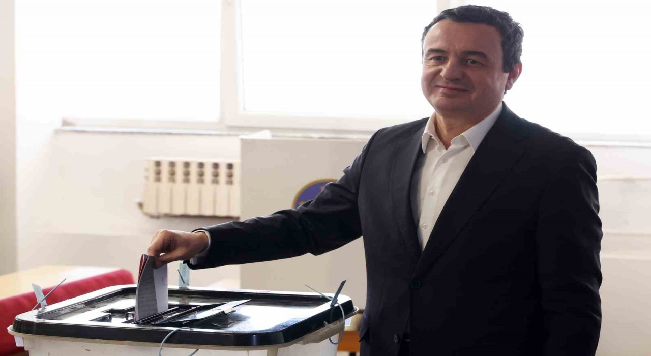 Albin Kurti İstifa Etti, Meclis Açılışı Krize Dönüştü