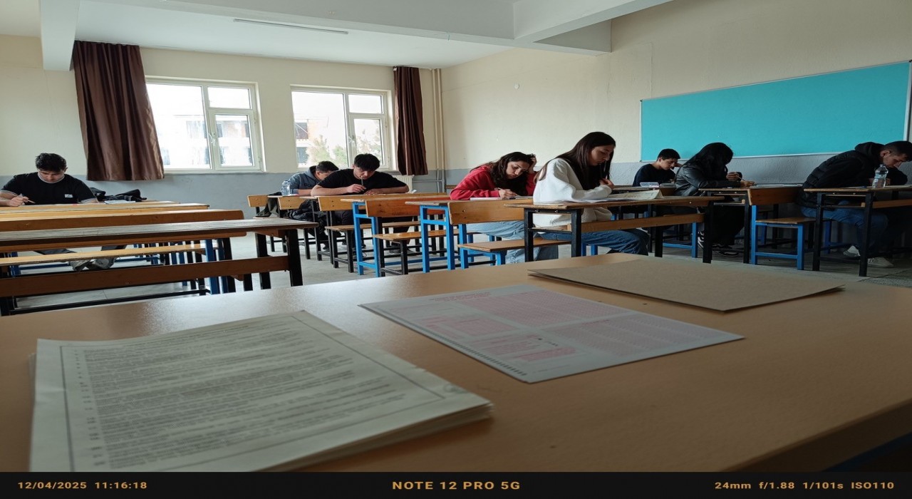 Kuluda Umre ziyareti ödüllü Gençlik Bilgi Yarışması düzenlendi