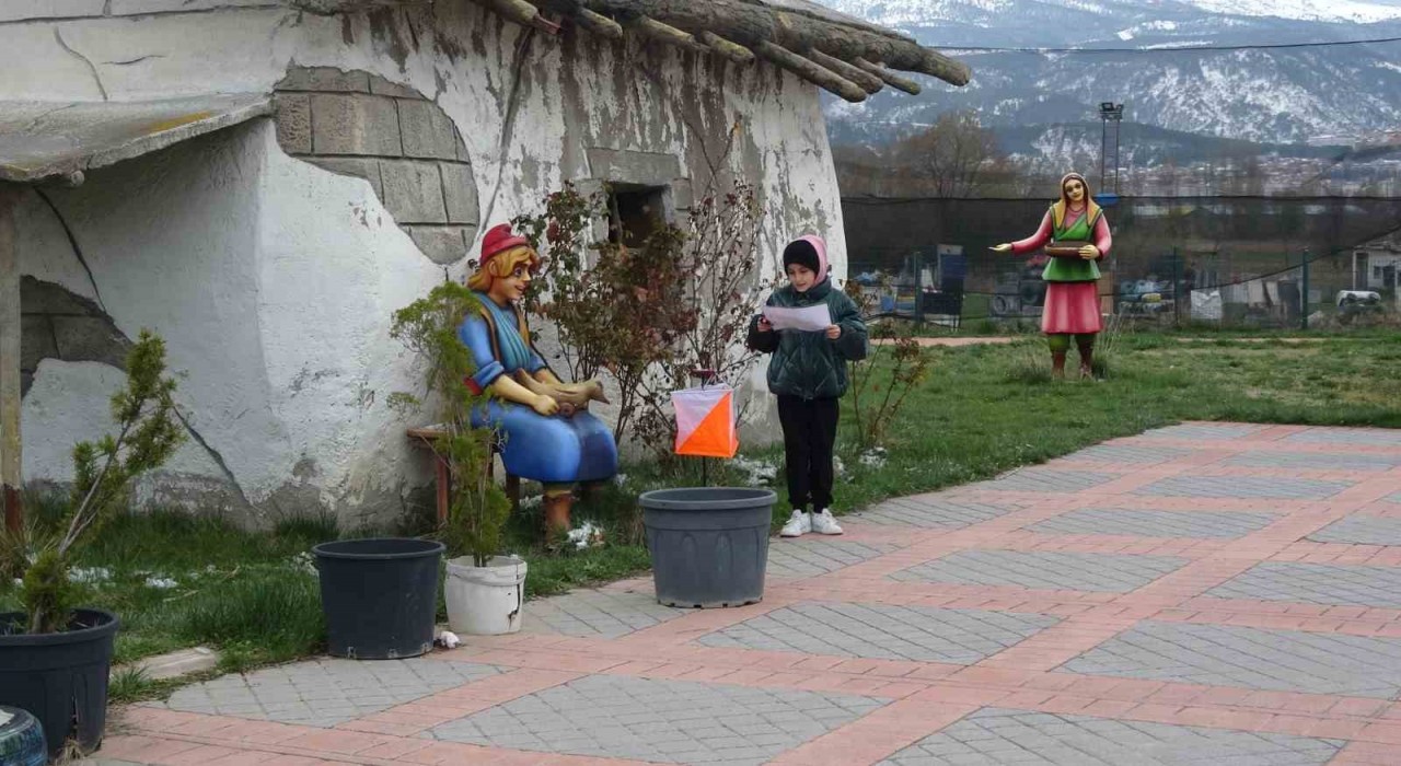 Kütahya Şehzadeler Parkında nefes kesen oryantiring mücadelesi