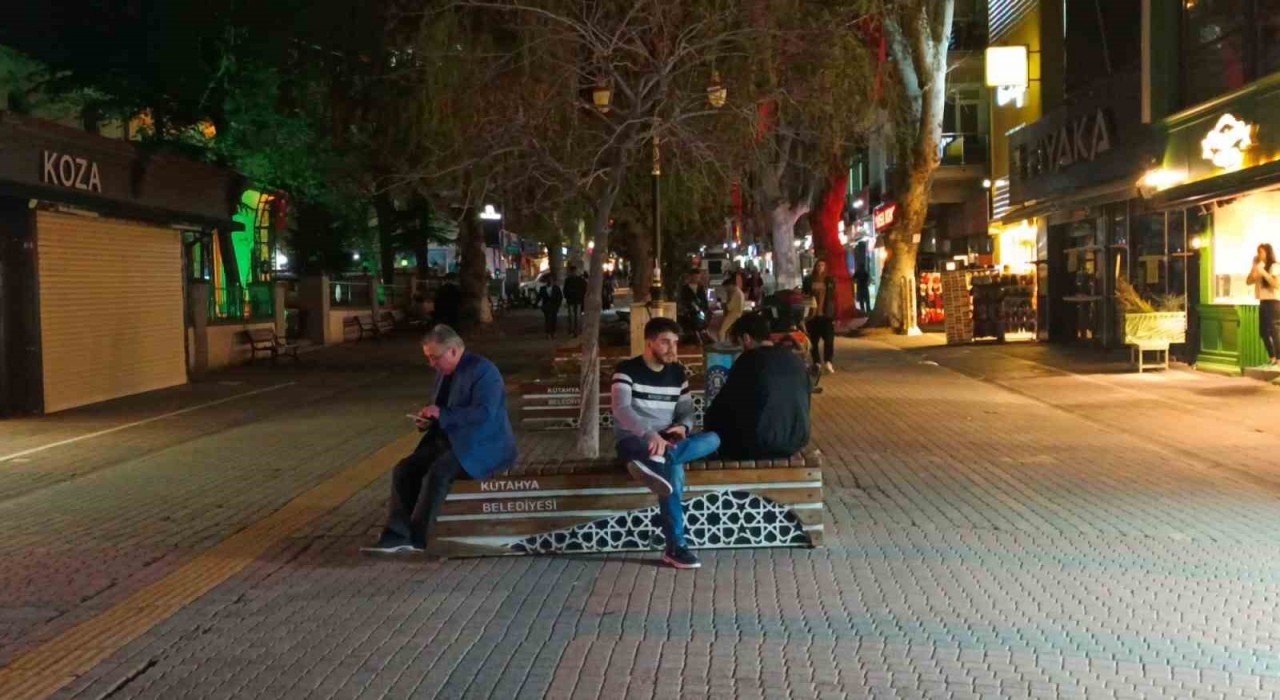 Kütahyada 4,3 büyüklüğünde deprem