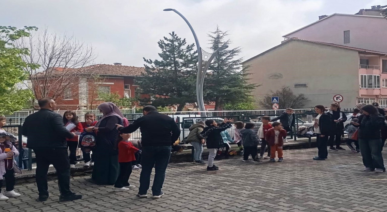 Kütahyada 4,6 büyüklüğündeki deprem