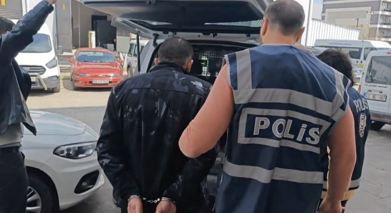 Kütahyada 54 yıl kesinleşmiş hapis cezası bulunan firari yakalandı