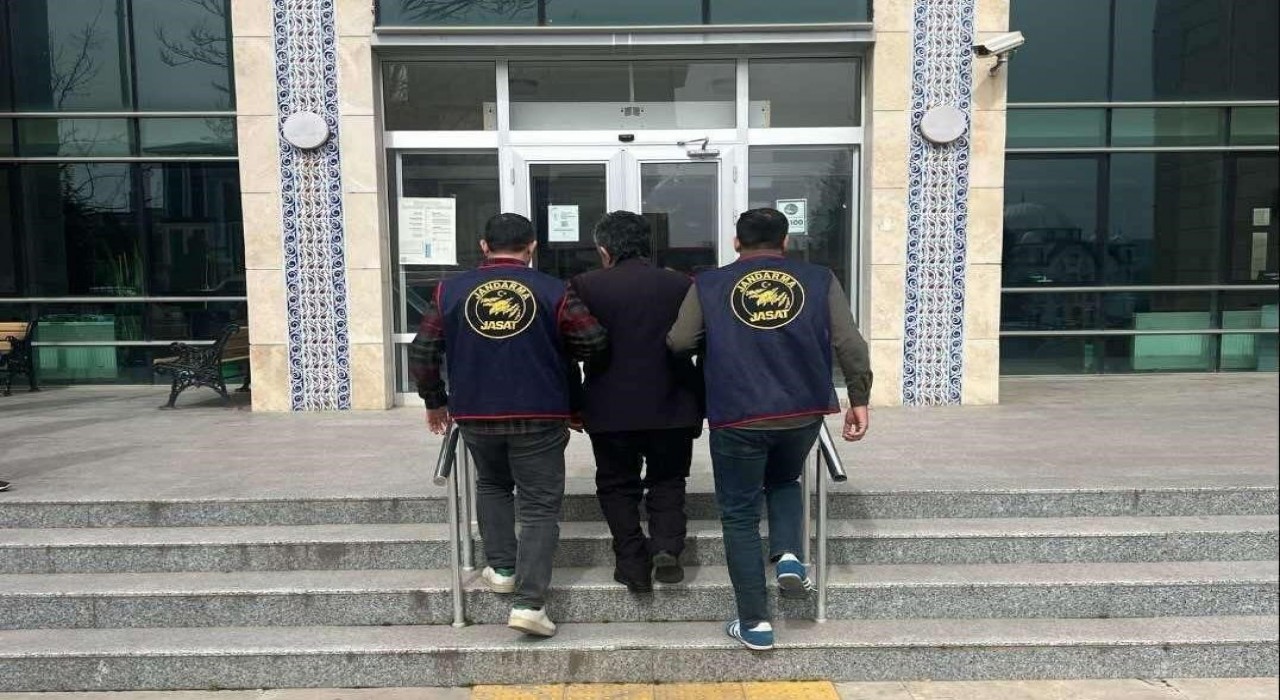 Kütahyada aranan şahıslar JASATtan kaçamadı
