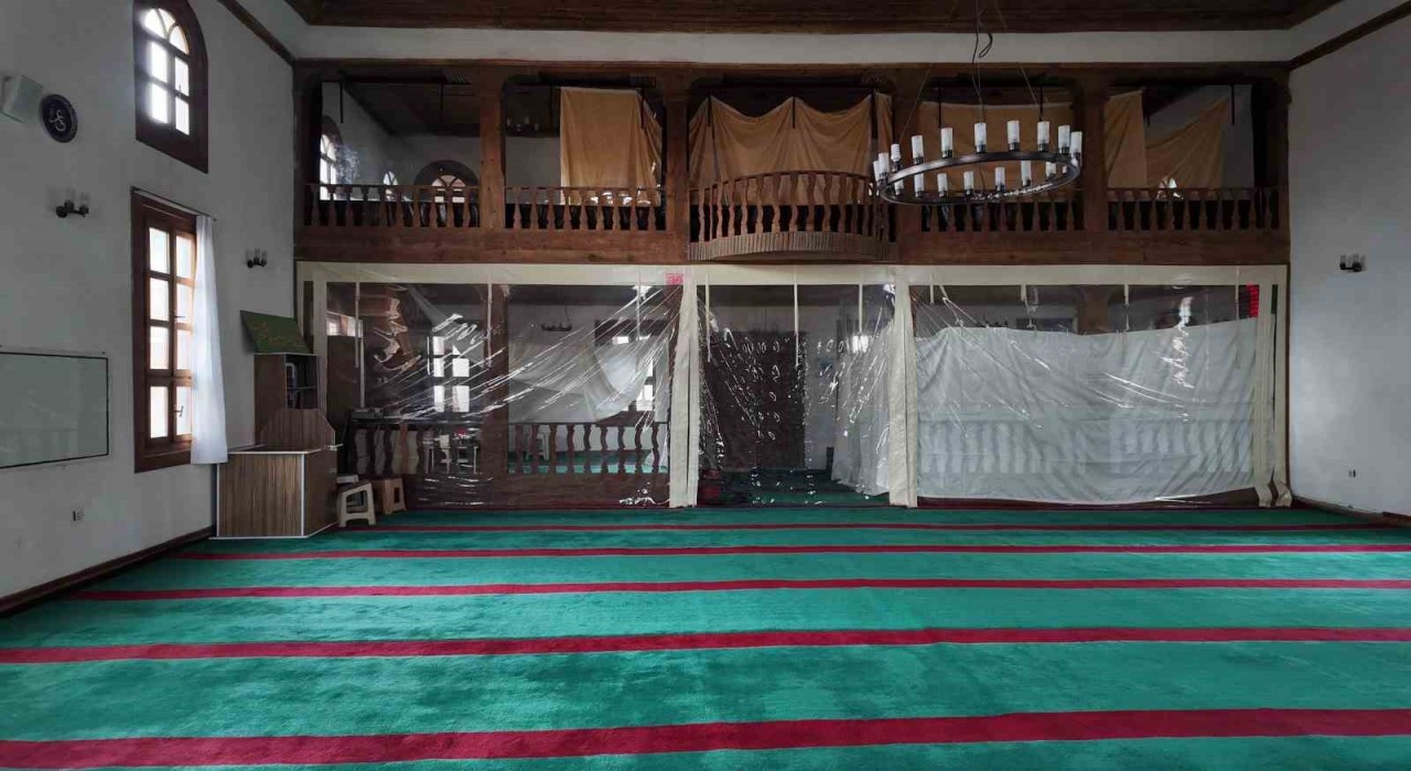 Kütahyanın zamana meydan okuyan mirası: İsa Bey Camii