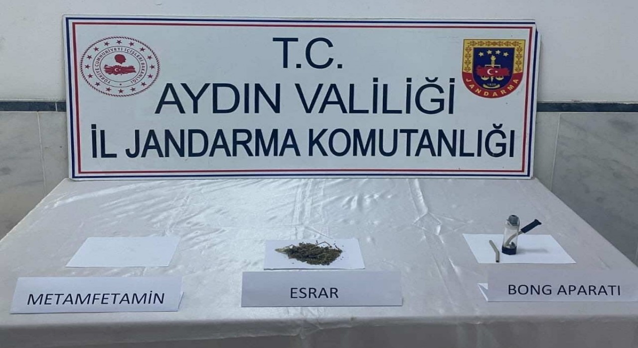 Kuyucakta şüpheli araçta uyuşturucu ele geçirildi
