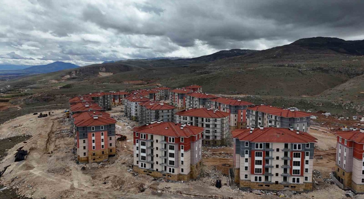 Malatya Akçadağda 6 ayda 407 yeni konut inşa edildi