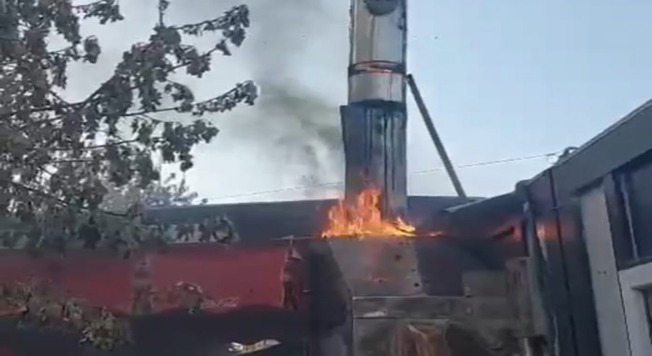 Malatyada konteyner iş yerinde yangın