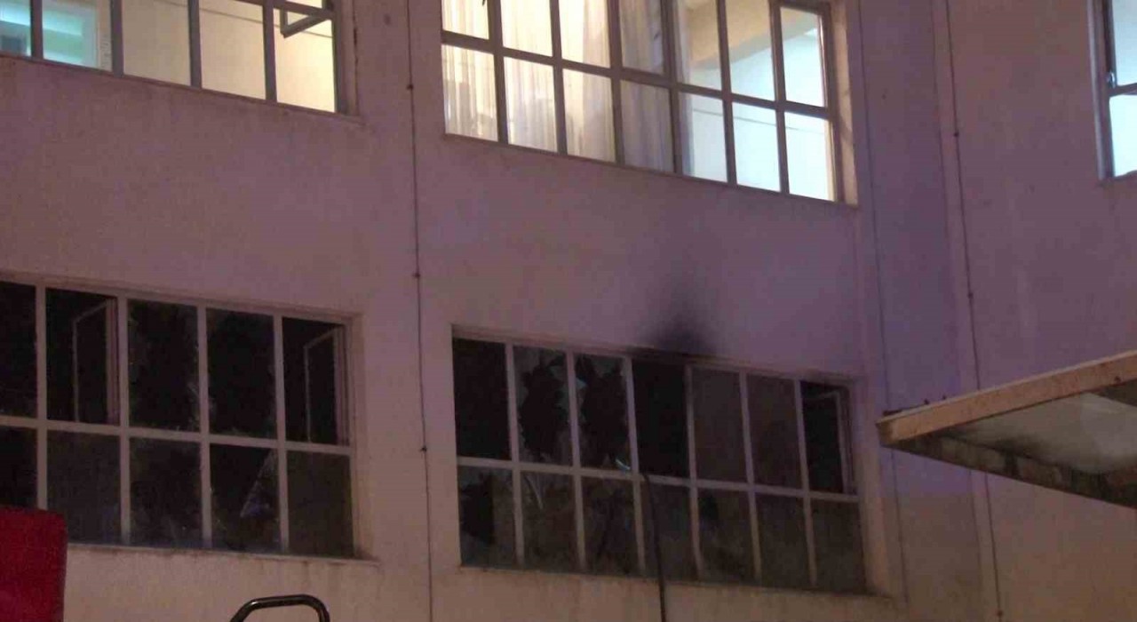 Maltepe Huzurevinde yangın paniği