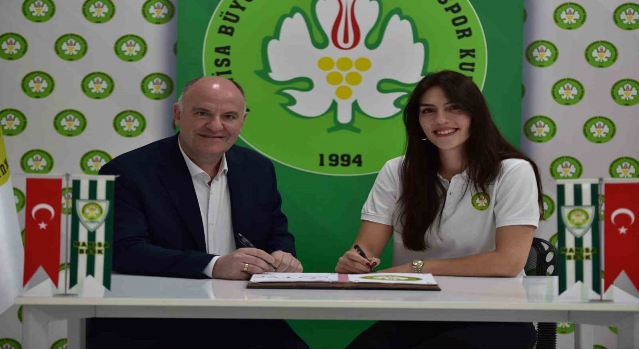 Manisa BBSK, Voleybolda Ece Kozdereyi kadrosuna kattı