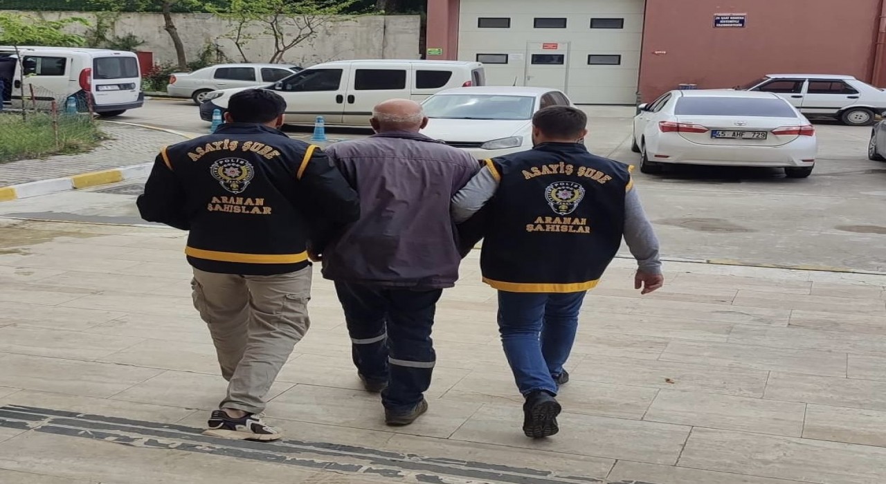 Manisada 7 yıldır aranan firari yakalandı