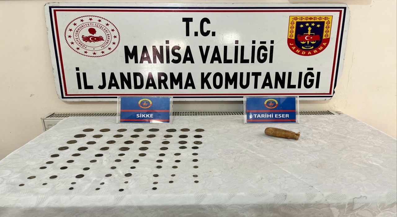 Manisada 76 sikke ele geçirildi