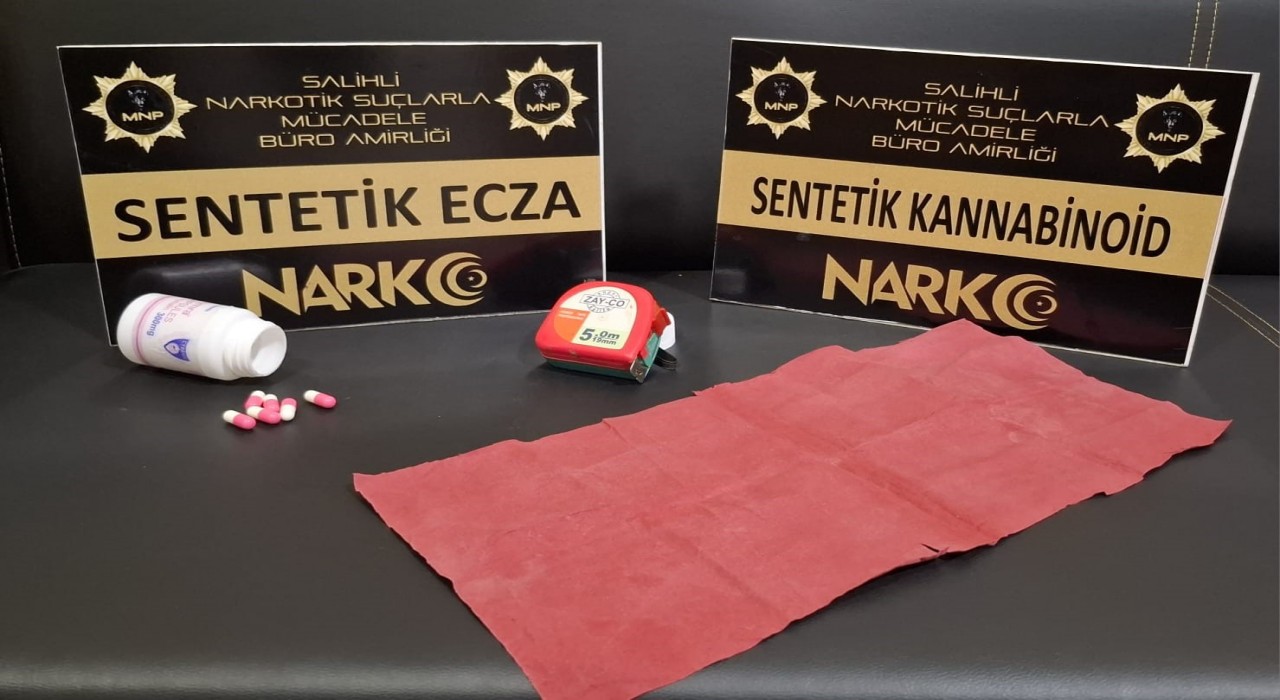 Manisada şüpheliden kağıda emdirilmiş uyuşturucu çıktı