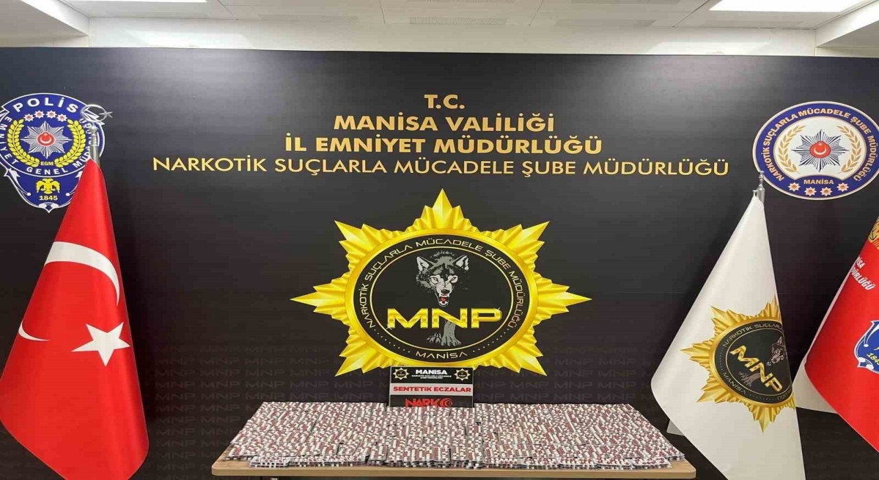 Manisada uyuşturucu satıcılarına darbe: Binlerce uyuşturucu hap ele geçirildi