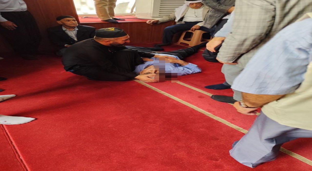 Mardinde camide bıçaklı saldırıya uğrayan kişi ağır yaralandı