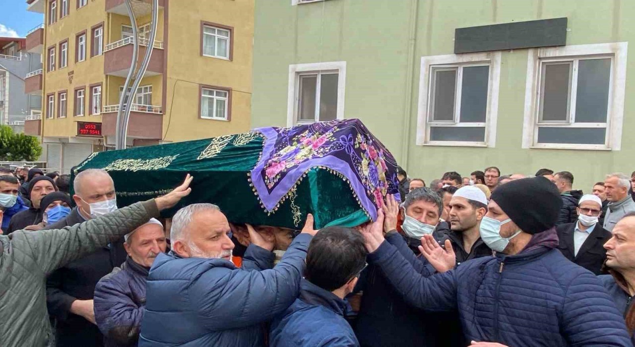 Menenjitten hayatını kaybeden İremin babası konuştu
