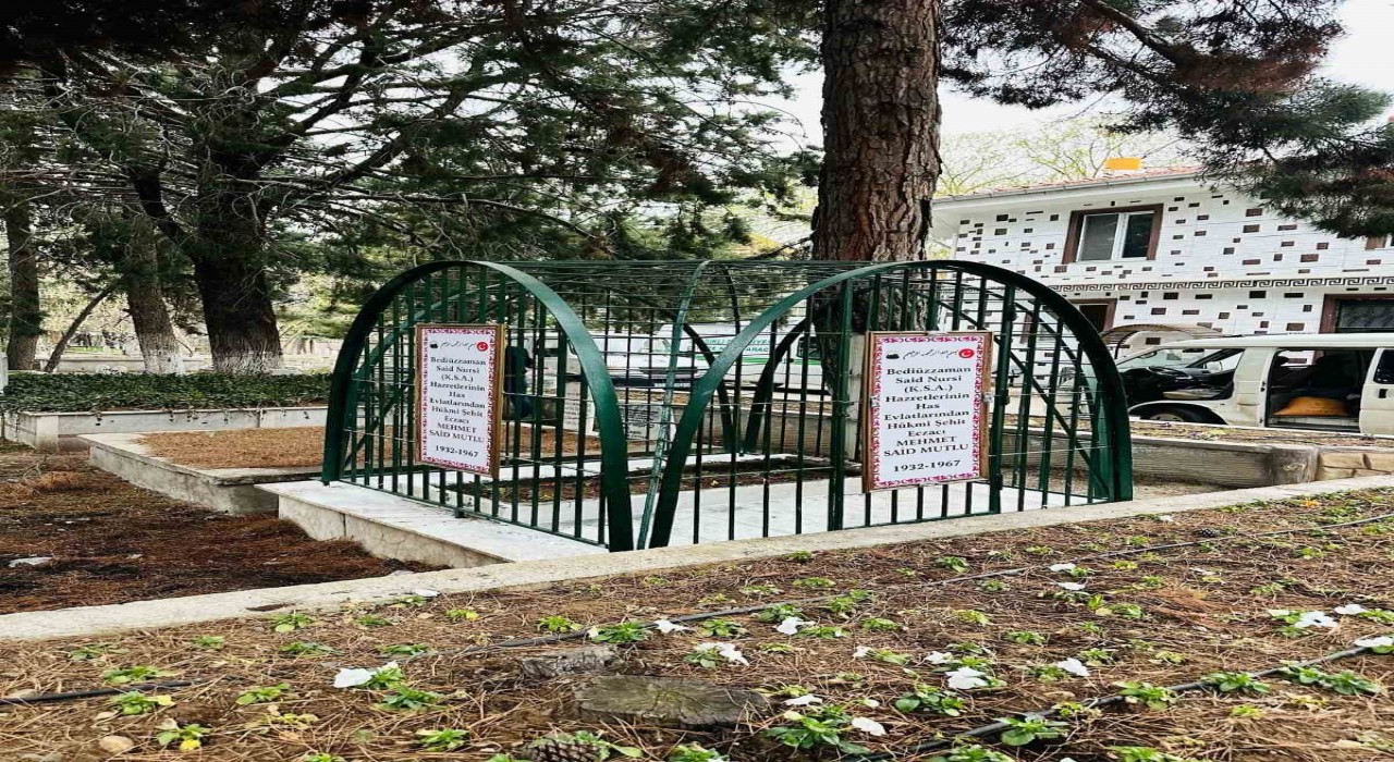 Merhum Mehmet Said Mutlunun kabri bakım ve tadilattan geçirildi