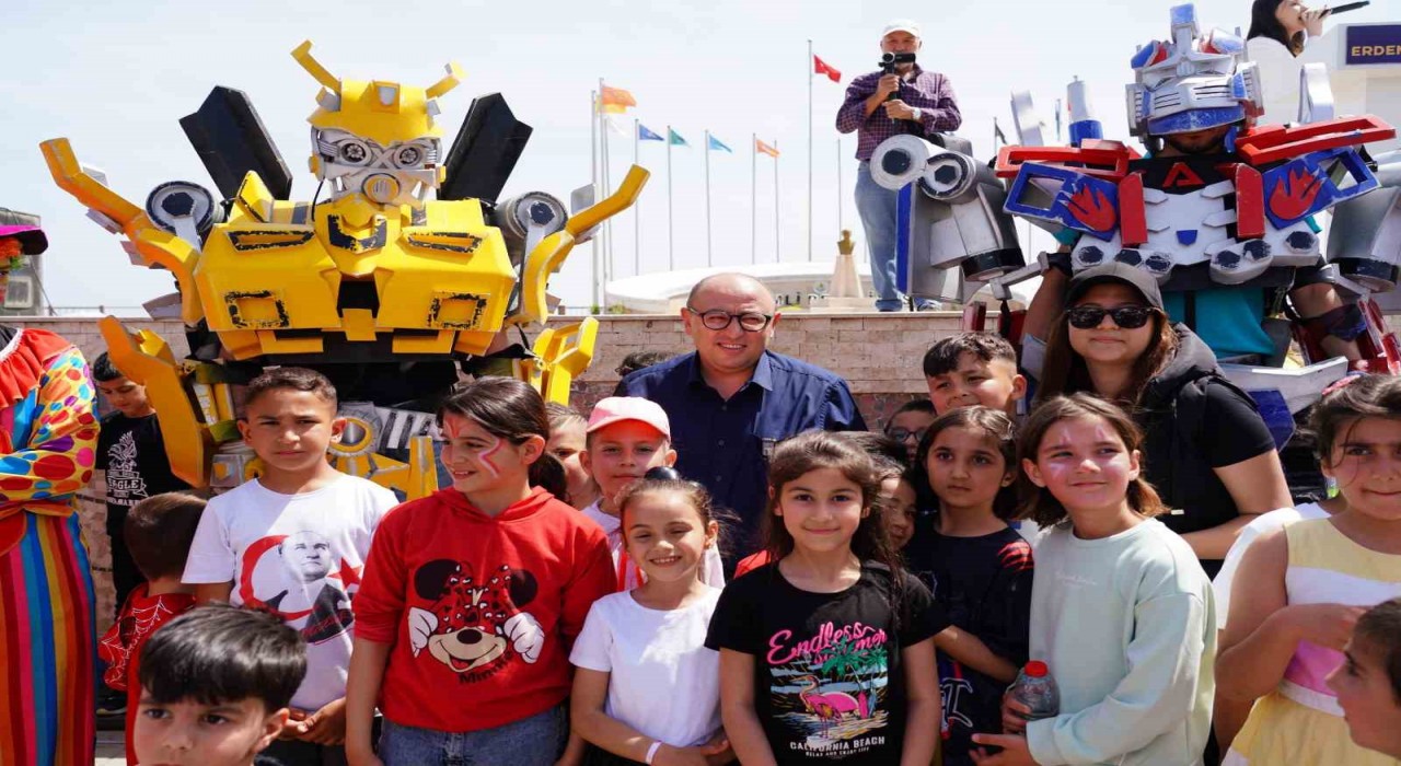 Mersin Erdemlide çocuklar şenlikte buluştu