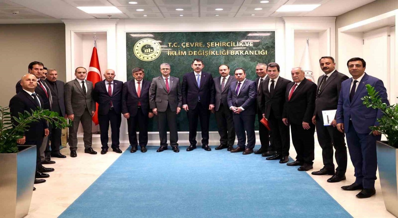MHPli belediye başkanlarının Ankara zirvesi