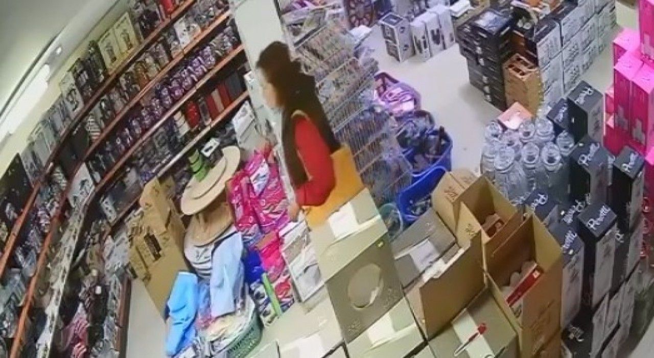 Milastaki hırsızlık anı güvenlik kamerasına yansıdı