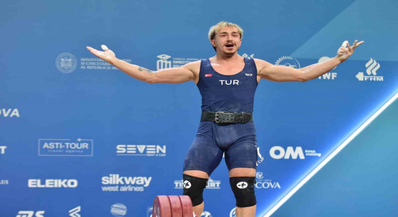 Milli halterci Yusuf Fehmi Gençten rekorlarla gelen Avrupa şampiyonluğu