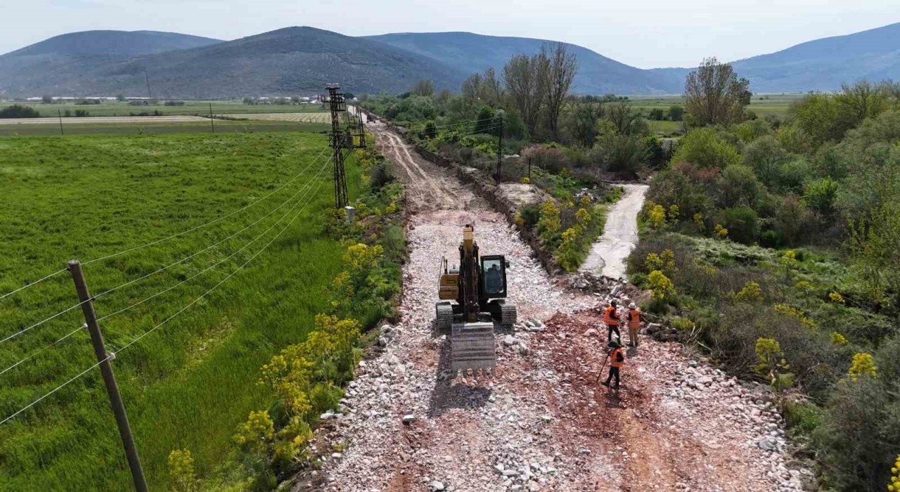 Muğla Büyükşehir Belediyesinin Milastaki 80 milyonluk yol yatırımı devam ediyor