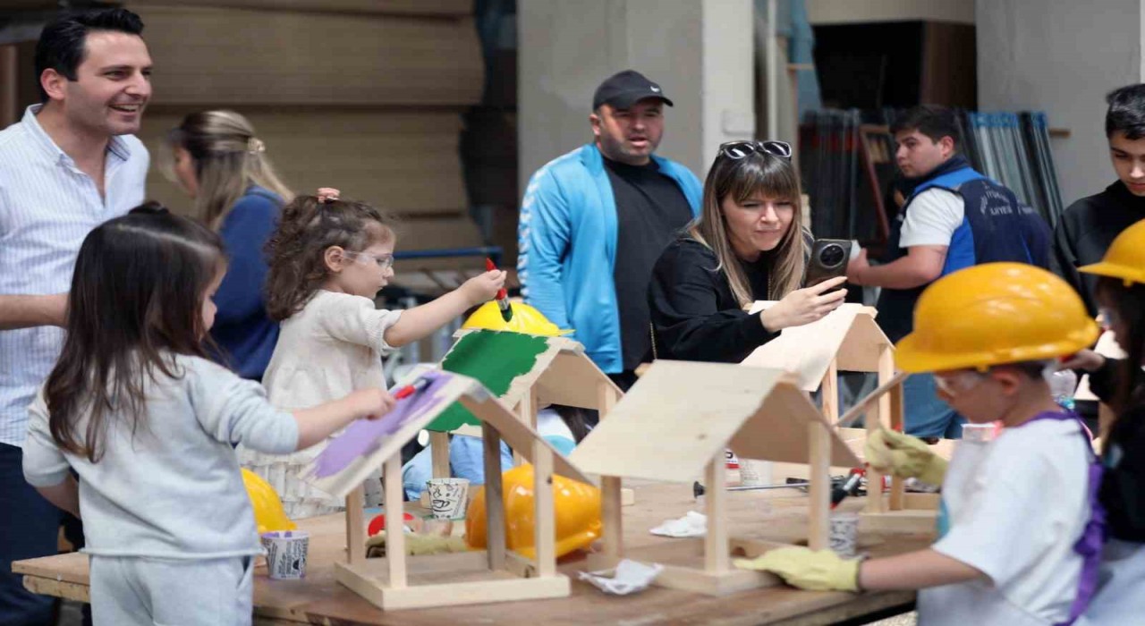 Muğla Büyükşehirden Minik Ustalara Kuş Yuvası Atölyesi