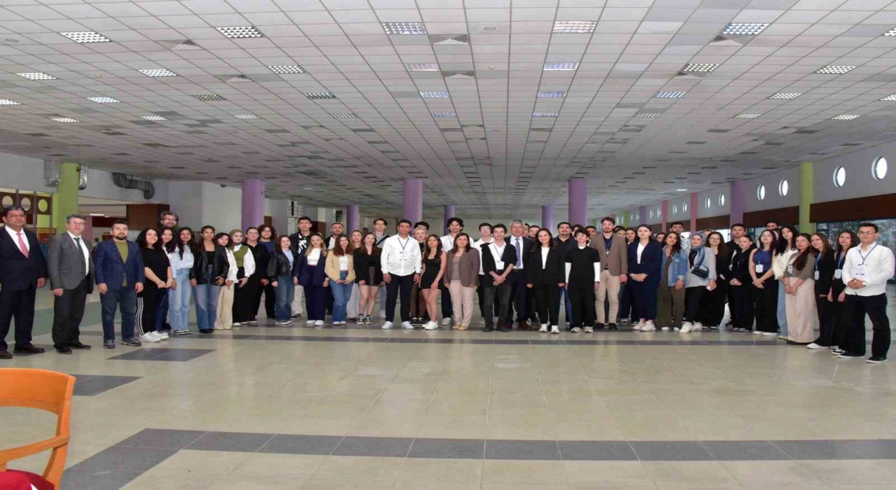 Muğla Sıtkı Koçman Üniversitesinde Rektör-Öğrenci buluşması