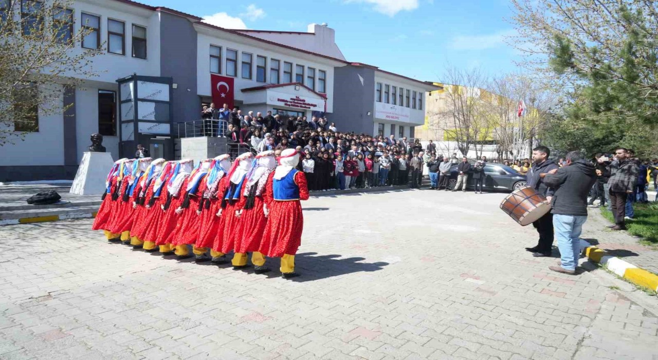 Muşta Turizm Haftası renkli etkinliklerle kutlandı