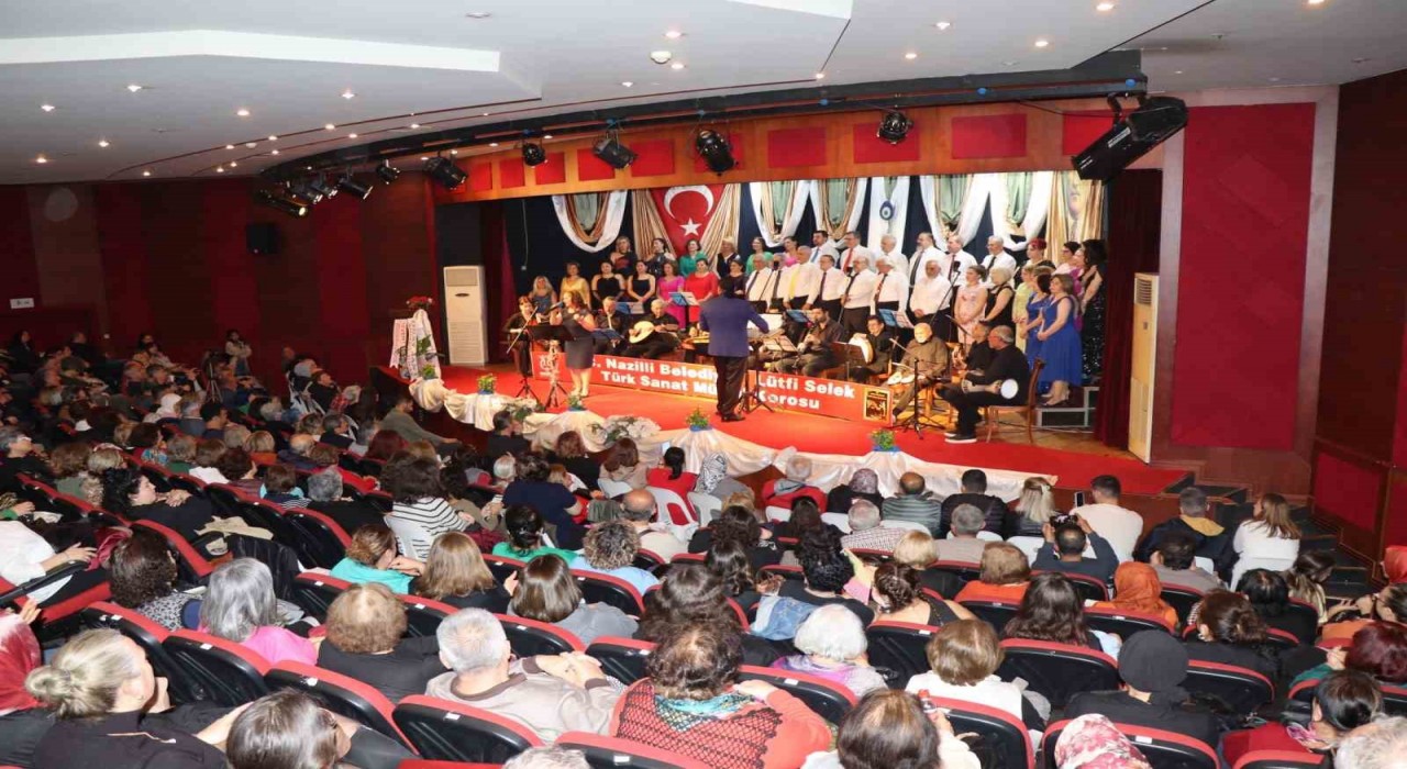 Nazillide bahar konserine yoğun ilgi